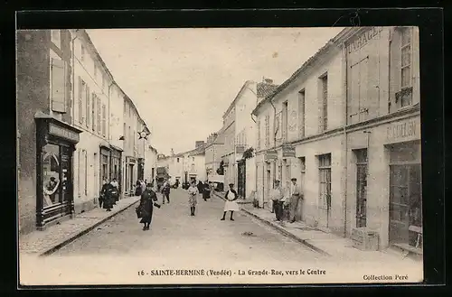 AK Sainte-Hermine, La Grande Rue, vers le Centre