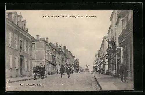 AK La Roche-sur-Yon, La Rue de Bordeaux