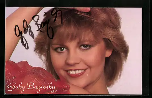 AK Sängerin Gaby Baginsky im Porträt, Autograph