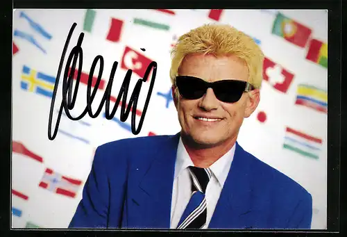 AK Musiker Heino im blauen Anzug mit Sonnenbrille, Autograph