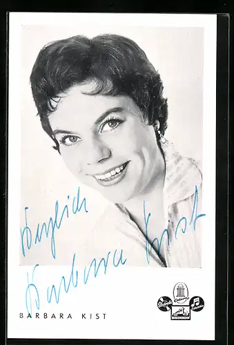 AK Musikerin Barbara Kist lächelt in die Kamera, Autograph