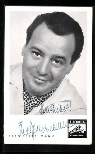 AK Musiker Fred Bertelmann in die Kamera schauend, Autograph