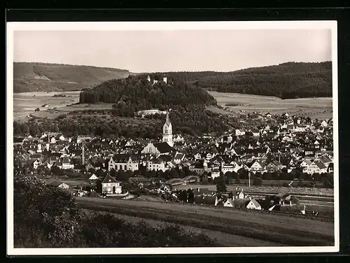 AK Tuttlingen, Generalansicht der Stadt mit Blick auf die Kirche