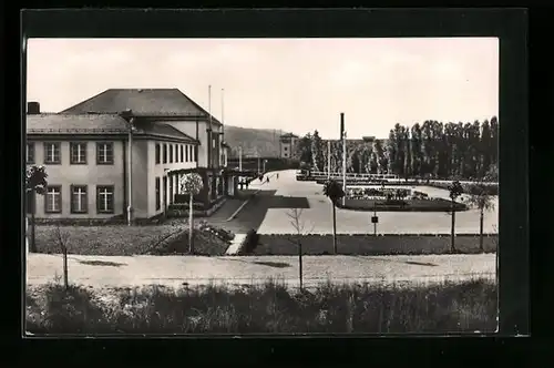 AK Flöha i. Sa., Platz vor dem Bahnhof