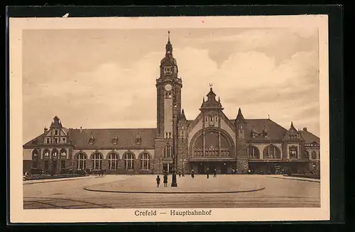 AK Crefeld, auf dem Platz vor dem Hauptbahnhof