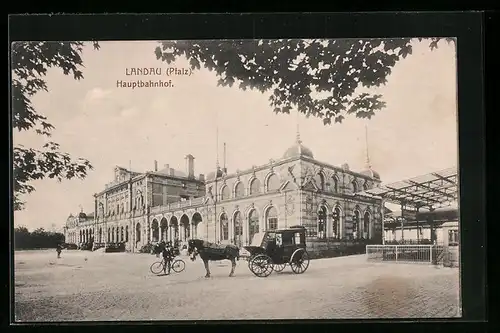 AK Landau i. Pfalz, Kutsche vor dem Hauptbahnhof