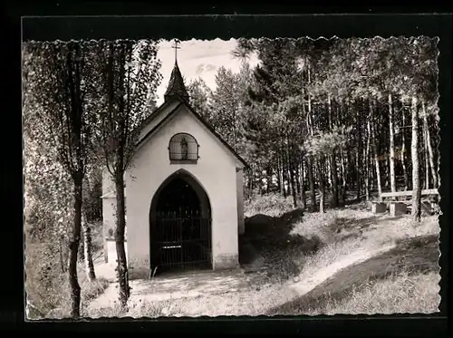 AK Klotten an der Mosel, an der kleinen Kapelle