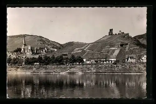 AK Klotten an der Mosel, Blick vom Ufer zur Kirche