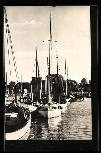AK Stahlbrode bei Grimmen, Segelschiffe im Hafen