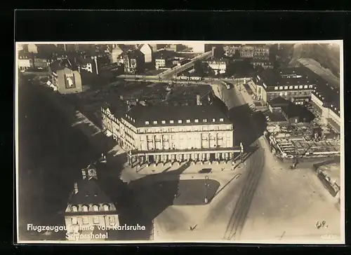 AK Karlsruhe i. B., Blick auf das Schlosshotel vom Flugzeug aus
