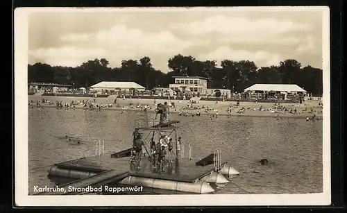 AK Karlsruhe i. B., Gäste am Sprungturm im Strandbad Rappenwört