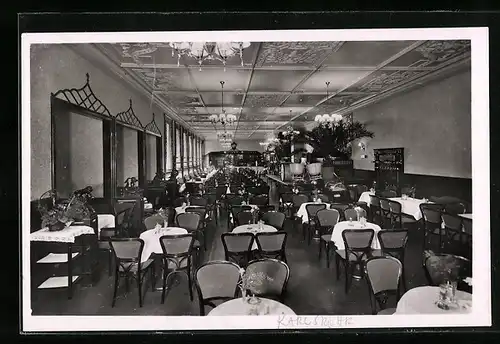 AK Karlsruhe i. B., Konzert-Cafe Museum, im Gastraum