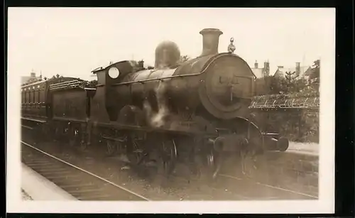 Foto-AK Lokomotive der englischen Eisenbahn mit Kennung 10135