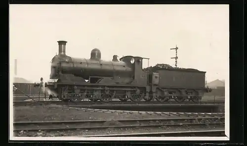 Foto-AK Lokomotive der englischen Eisenbahngesellschaft mit Kennung 17338