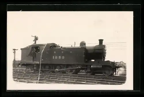 Foto-AK Lokomotive der englischen Eisenbahngesellschaft LNER mit Kennung 1659