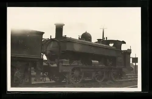 Foto-AK Lokomotive der englischen Eisenbahngesellschaft mit Kennung 871