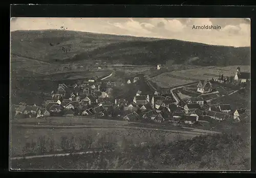 AK Arnoldshain, Gesamtansicht von einem Berg aus