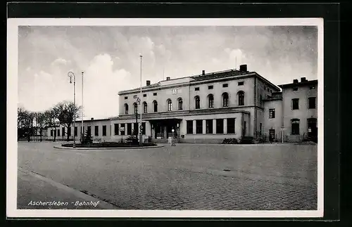 AK Aschersleben, vor dem Bahnhof
