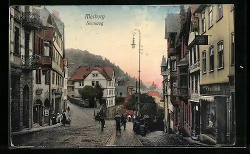 AK Marburg, Passanten im Steinweg