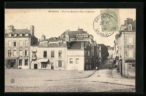 AK Mayenne, Place du Marche et Rue de Baudais