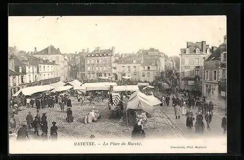 AK Mayenne, La Place du Marche