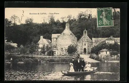AK Saint-Pierre-Laval, Ortsansicht mit Ruderpartie