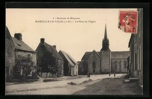 AK Marcillé-la-Ville, La Place de l`Eglise
