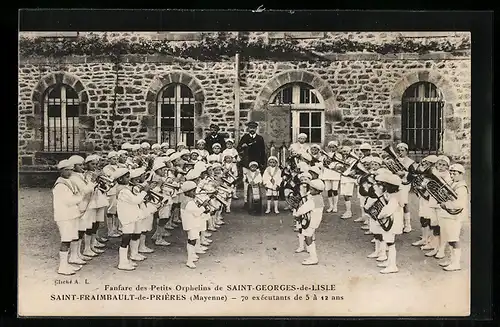 AK Saint-Fraimbault-de-Prières, Fanfare des Petits Orphelins de Saint-Georges-de-Lisle