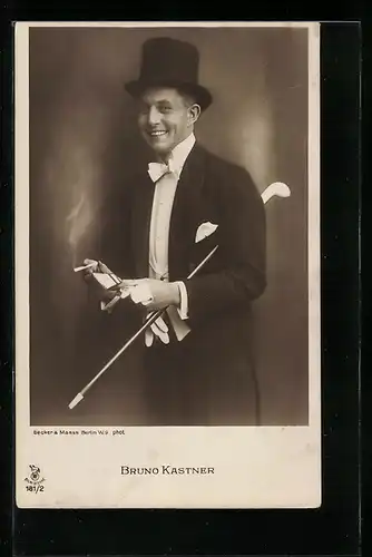 AK Schauspieler Bruno Kastner mit Hut und Stock