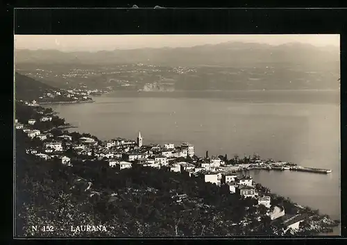 AK Laurana, Ortsansicht mit Meer aus der Vogelschau