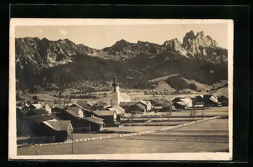 AK Tannheim i. Tirol, Ortsansicht mit Kirchturm