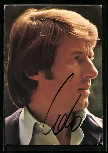 AK Musiker Udo Jürgens im grünen Freizeithemd, Autograph