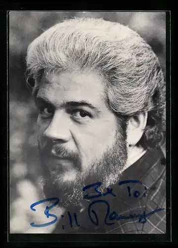 AK Musiker Bill Ramsey mit Bart über die Schulter blickend, Autograph