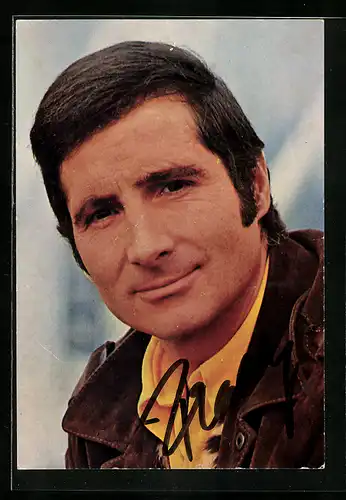 AK Musiker Freddy Quinn im gelben Hemd, Autograph