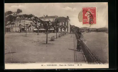 AK Tonneins, Place du Théâtre