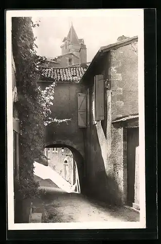 AK Auch, Vieilles Maisons et tour du Lycée