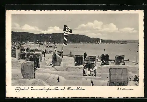 AK Timmendorfer Strand, Strandleben mit Körben unter der flagge