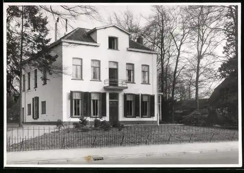 Fotografie Jos. Nuss, Eemnes, Ansicht Ede / Gelderland, Villa - Strassenansicht