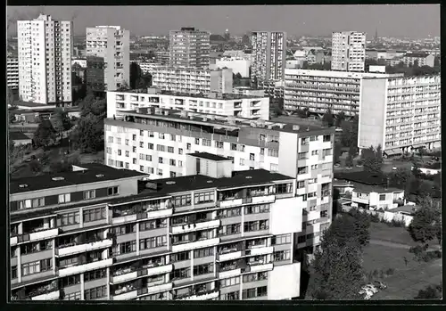 Fotografie unbekannter Fotograf, Ansicht Berlin, Hansaviertel mit Punkthäusern im Hintergrund