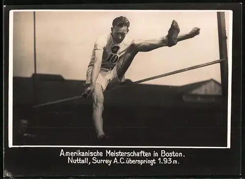 Fotografie unbekannter Fotograf, Ansicht Boston, US-Leichtathletik-Meisterschaft, Nuttall, Surrey A.C. beim Hochsprung