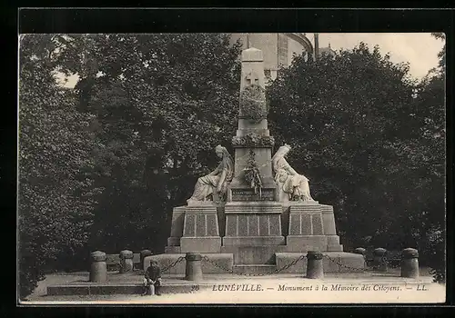 AK Lunéville, Monument à la Mémoire des Cotoyens