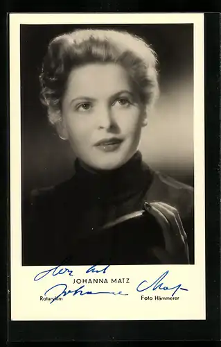 AK Schauspielerin Johanna Matz im Rollkragenpullover, Original Autograph