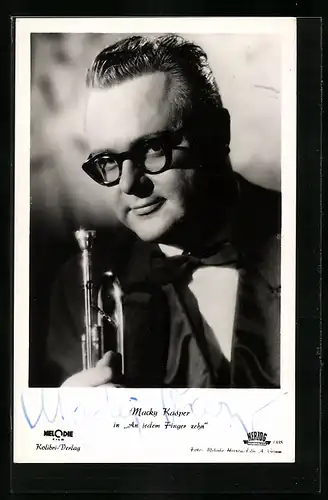 AK Schauspieler Macky Kasper mit Trompete, Original Autograph