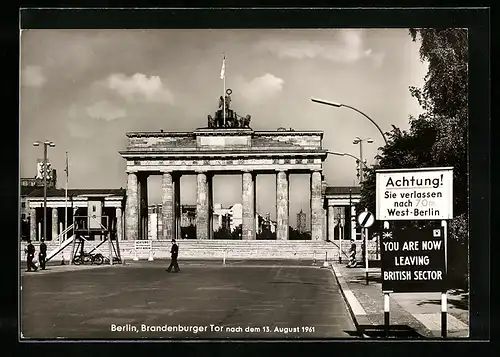 AK Berlin, Brandenburger Tor nach dem 13. August 1961, Grenze