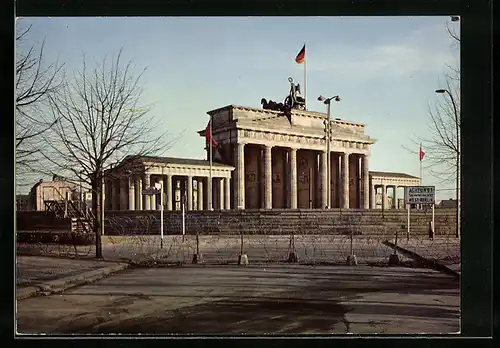 AK Berlin, Brandenburger Tor nach dem 13. August 1961, Grenze