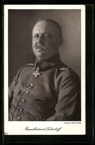 AK Generalleutnant Erich Ludendorff mit ernstem Blick