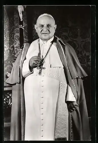AK Papst Johannes XXIII. in Robe mit Kreuzkette