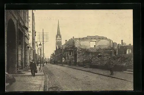 AK Mitau, Katholische Strasse mit zerschossenen Häusern