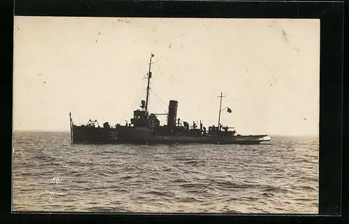 Foto-AK Minensuchboot 96 der Kriegsmarine