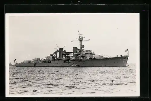AK Leichter Kreuzer Karlsruhe vor Anker
